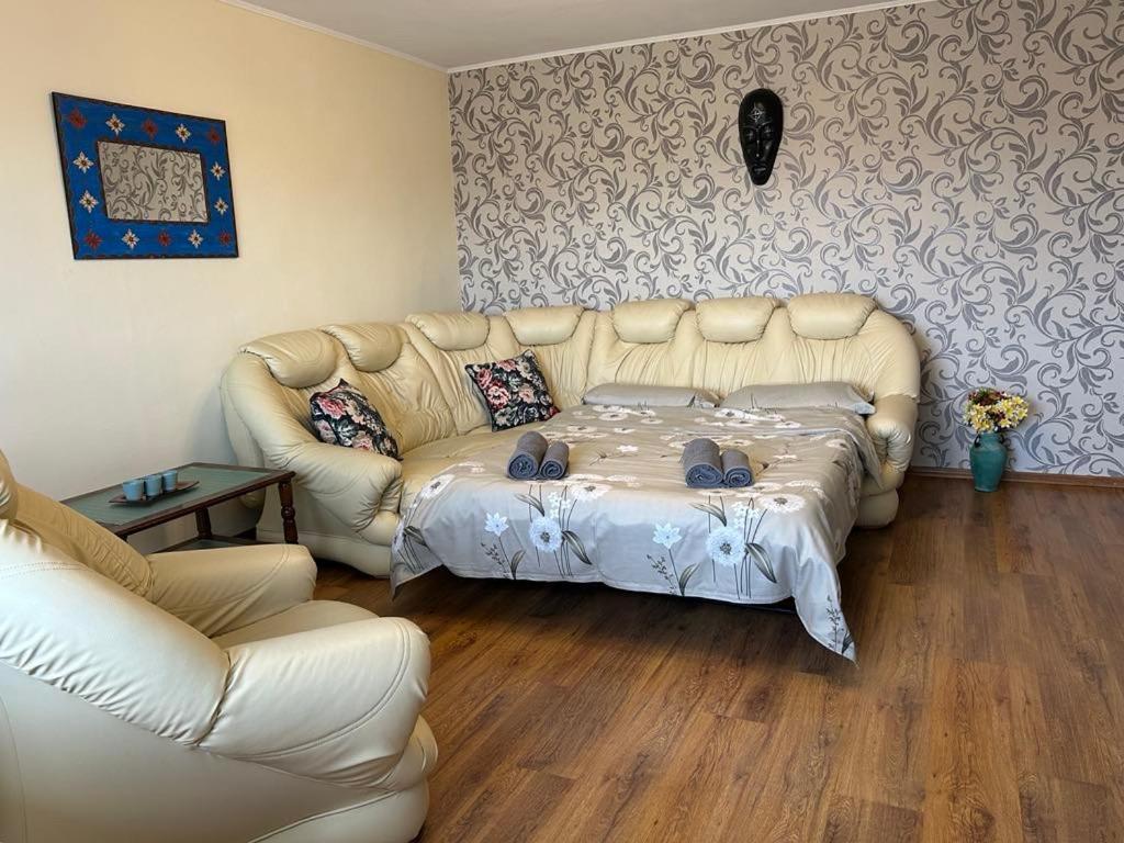 Harmony Luisa Apartment #Enjoy#Otopeni# Eksteriør billede